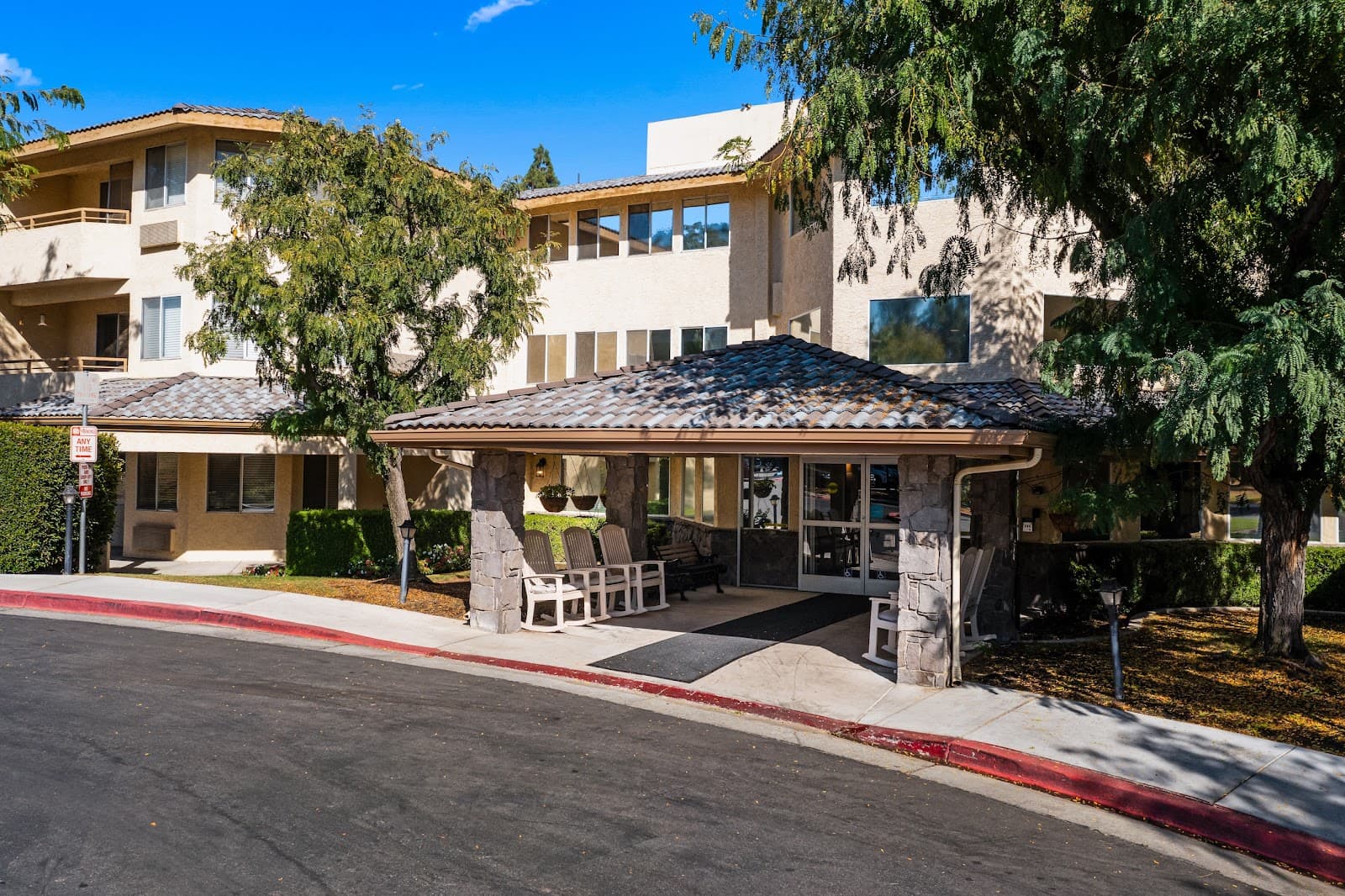 Columbus Estates - A Provincial Senior Living Community