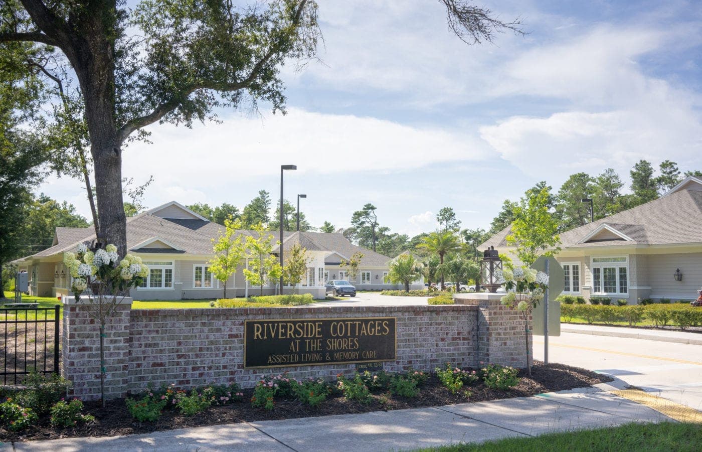 Riverside Cottages at the Shores