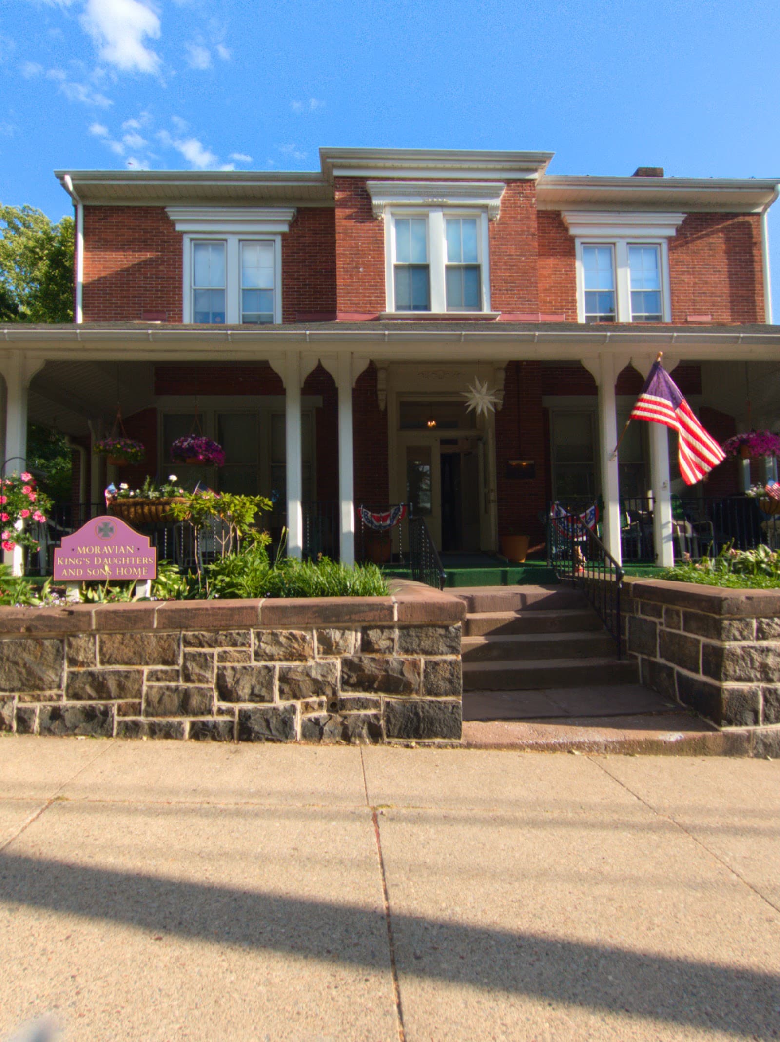 Moravian King's Daughters Home