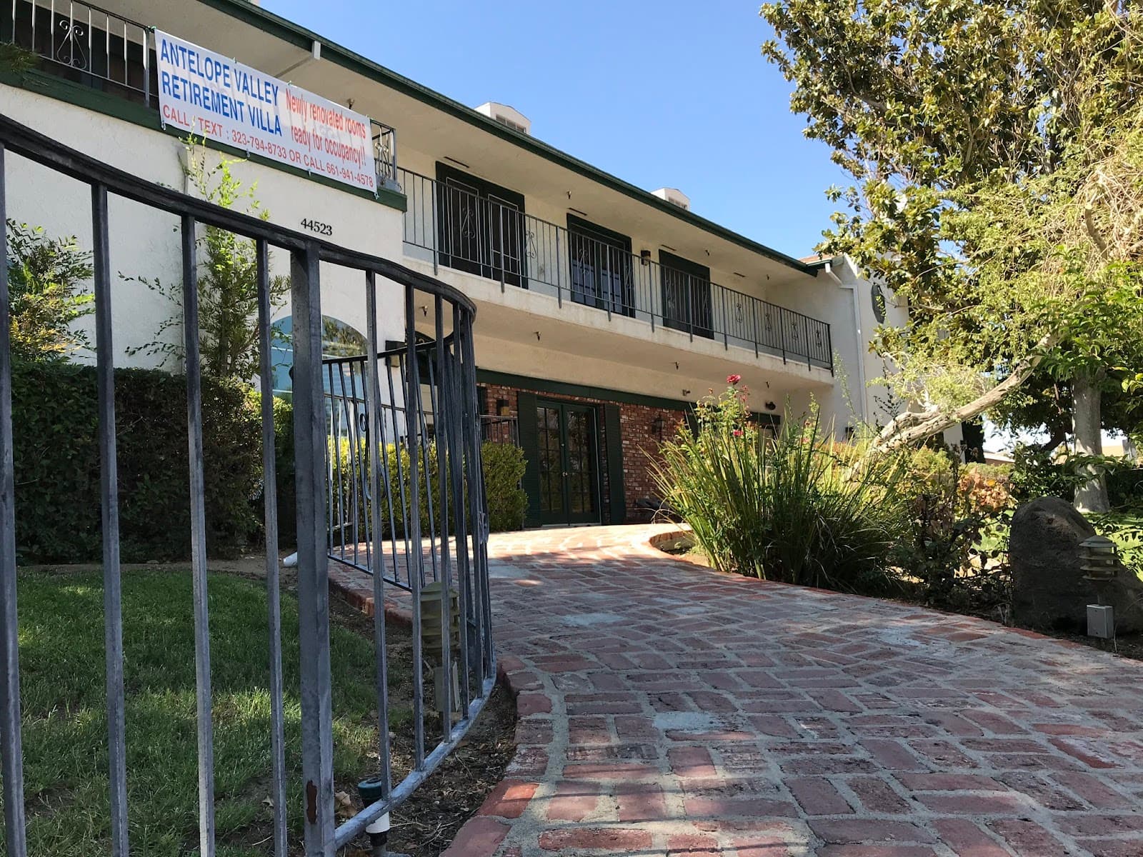 Antelope Valley Retirement Villa