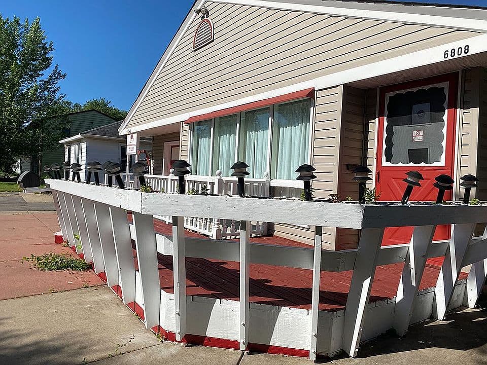 Richfield Senior Suites