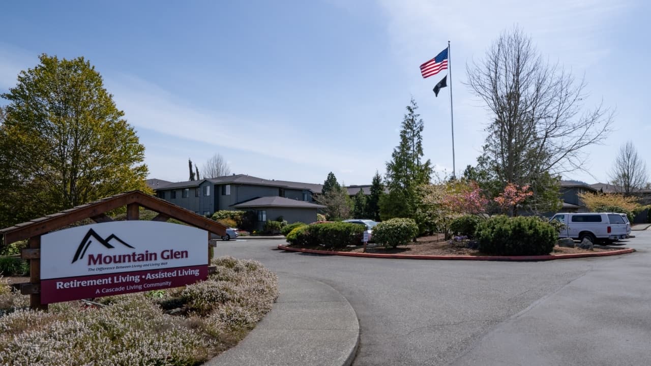 Mountain Glen Retirement and Assisted Living