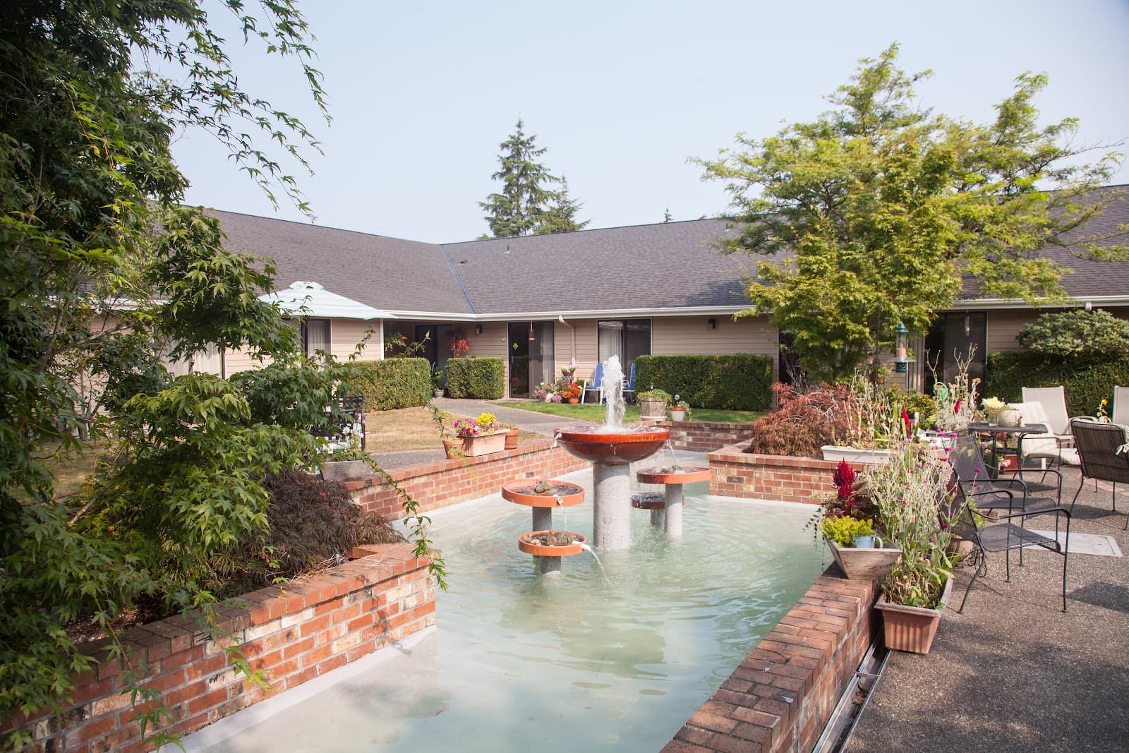 Cap Sante Court Community