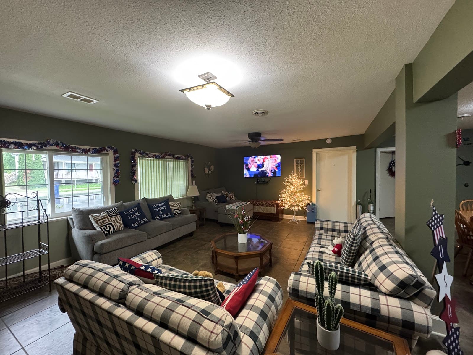 Field home assistant living