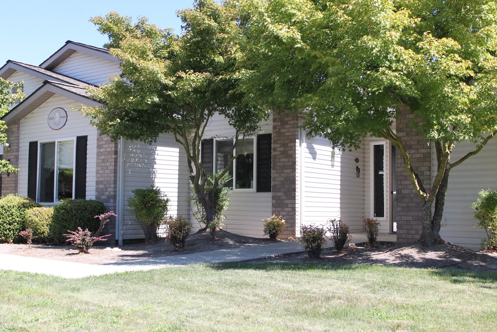 Pacific Living Centers of Grants Pass at Anique