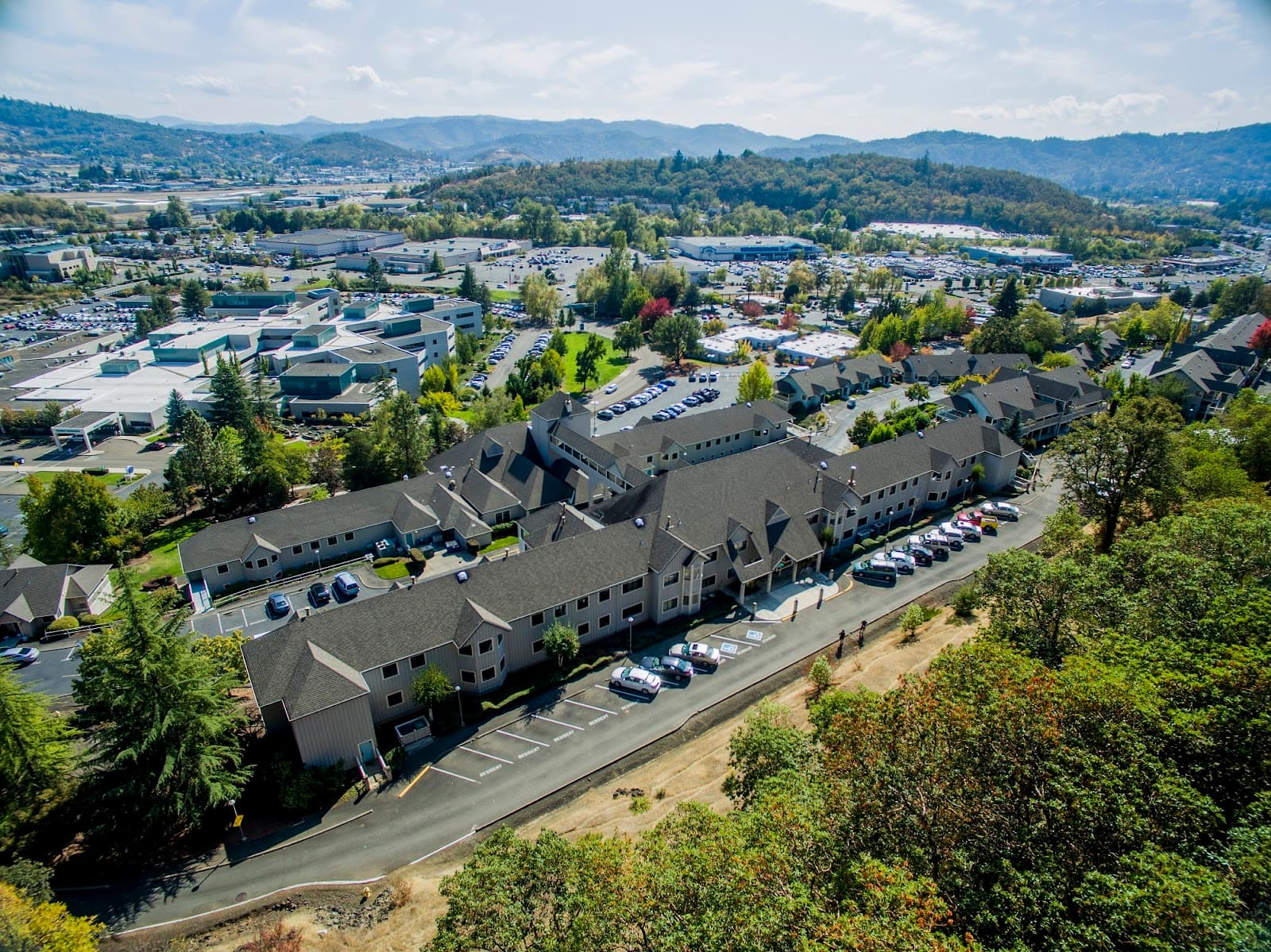 Linus Oakes Village