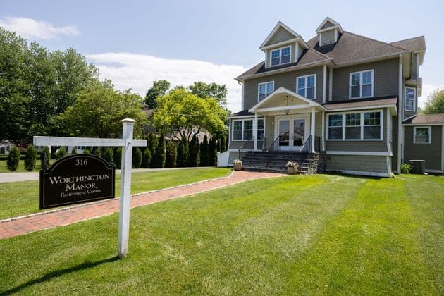 Worthington Manor