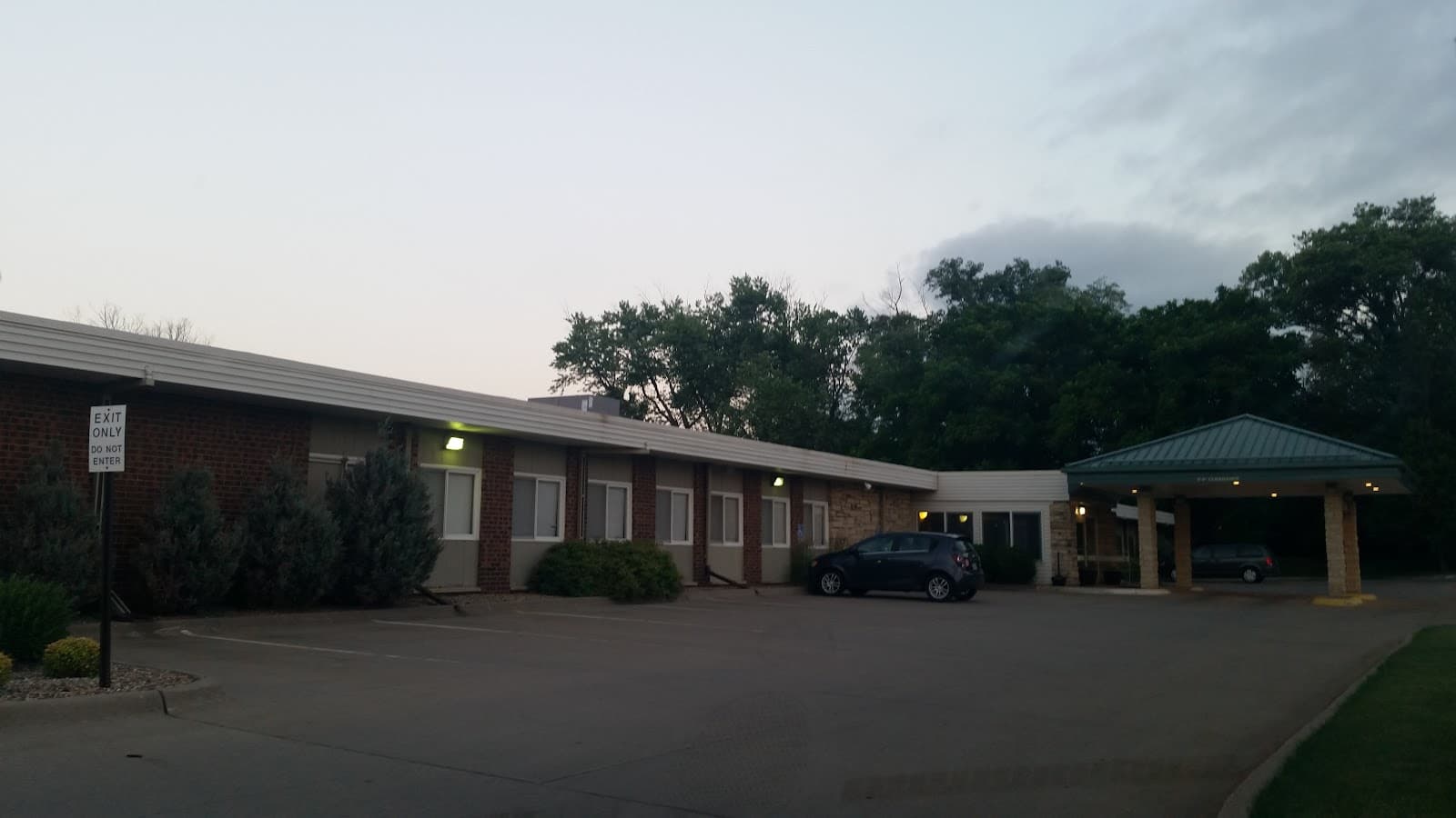 Willow Gardens Care Center