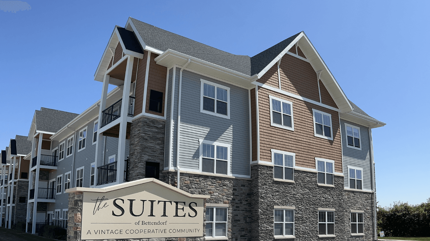 The Suites of Bettendorf