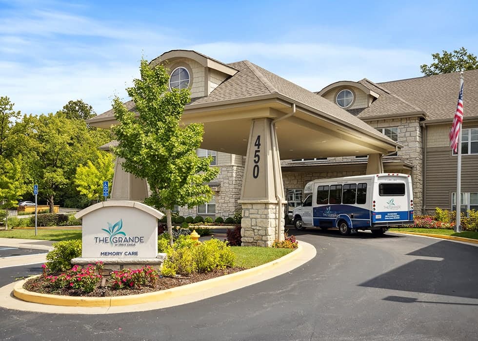 The Grande at Creve Coeur — photo 1