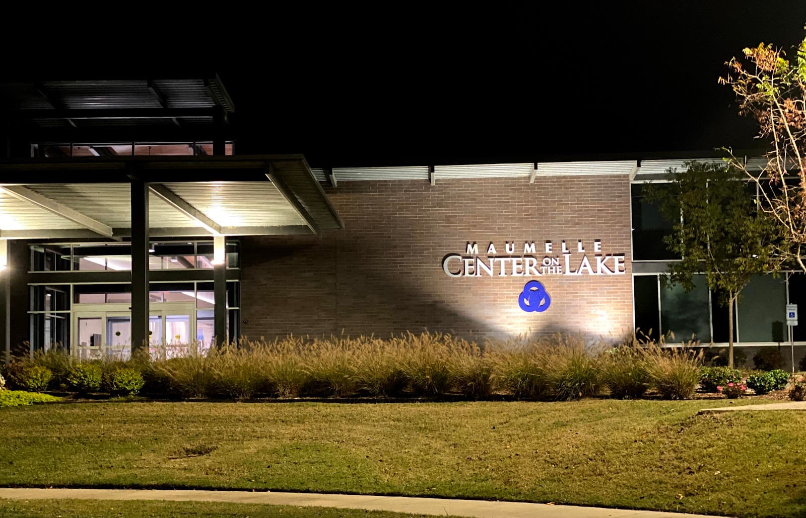 Maumelle Center on the Lake