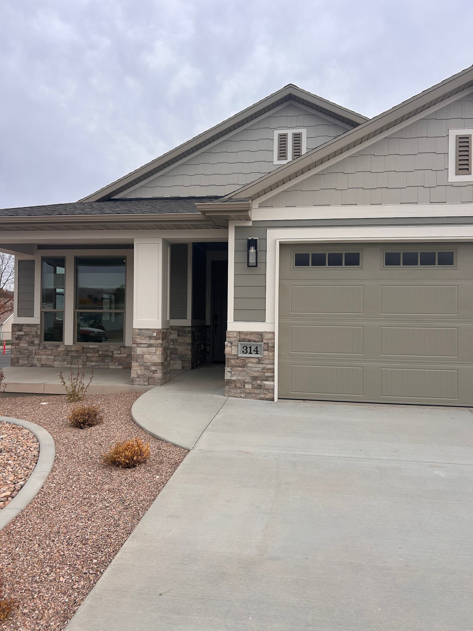 Mt Loafer Flats 55+ community