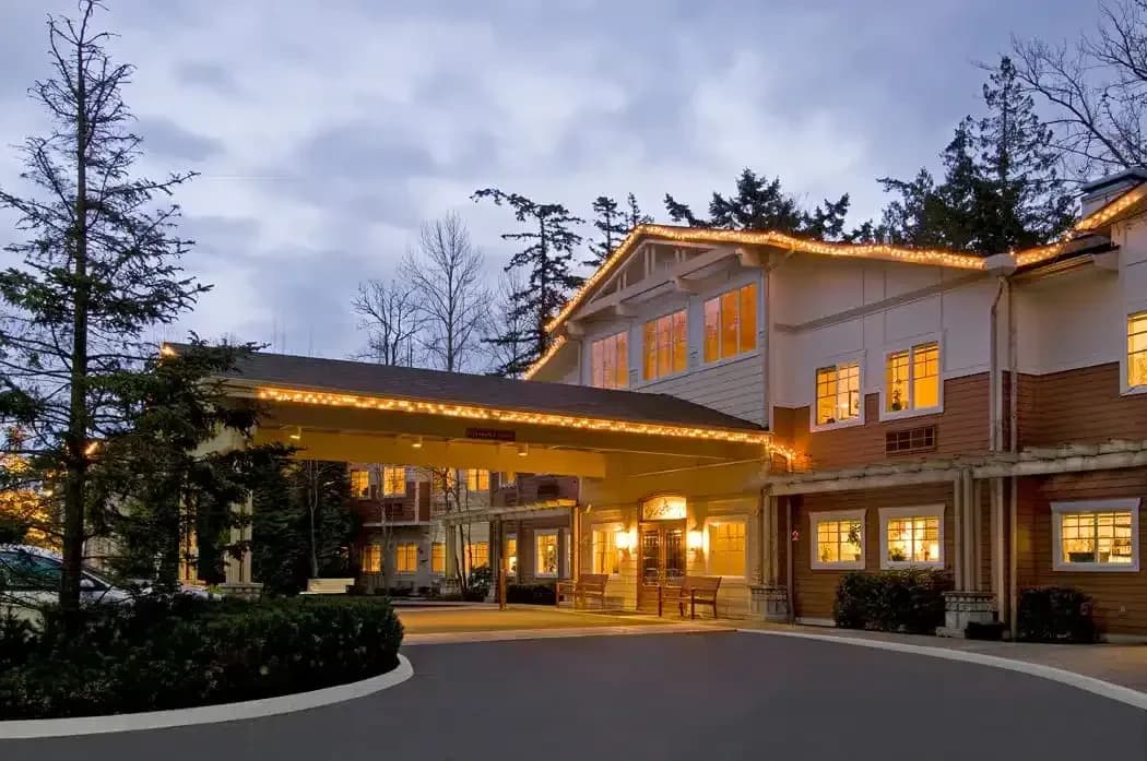 Aegis Lodge Kirkland
