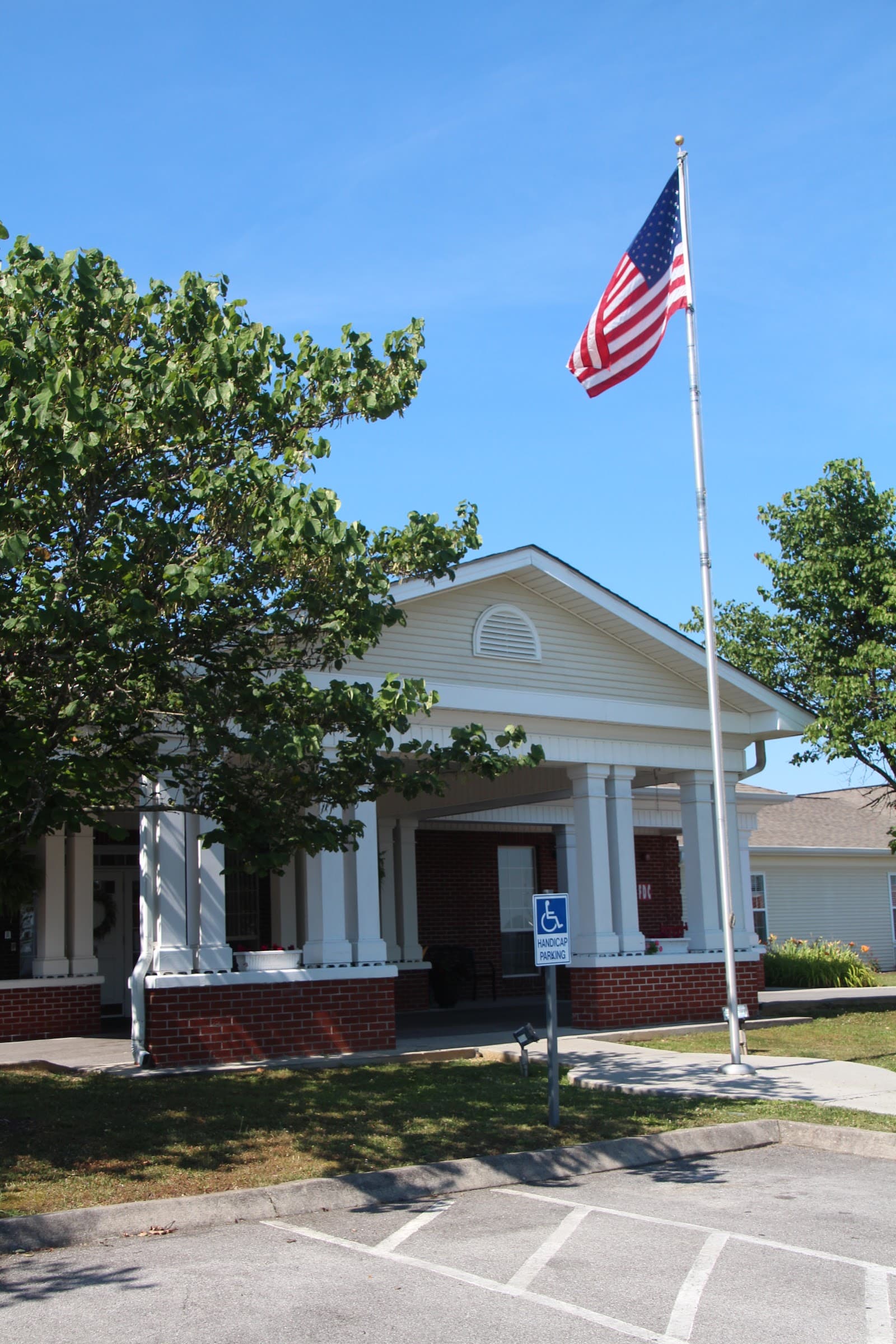 Wellington Manor Assisted Living — photo 1