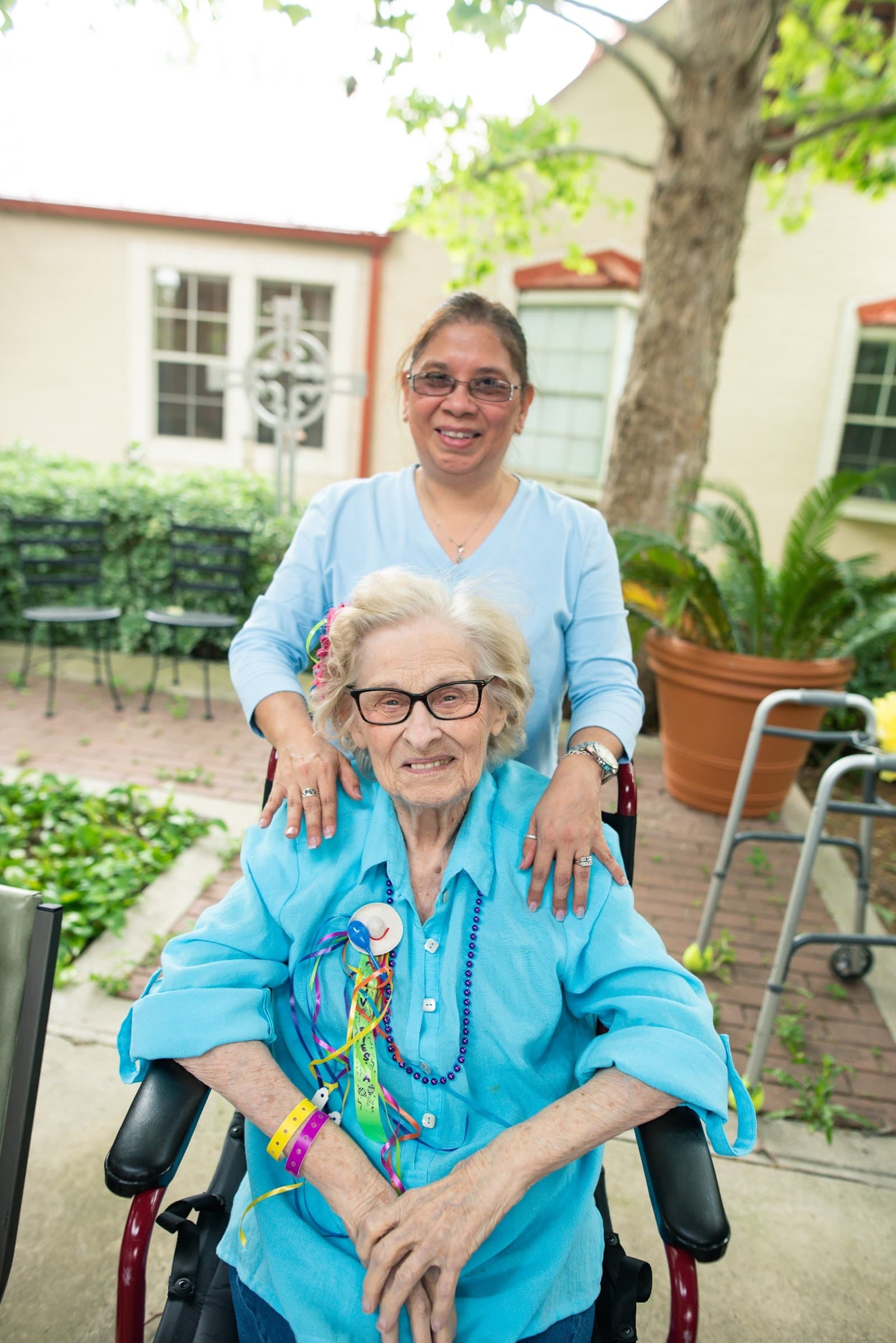 Sisters Care, photo 1