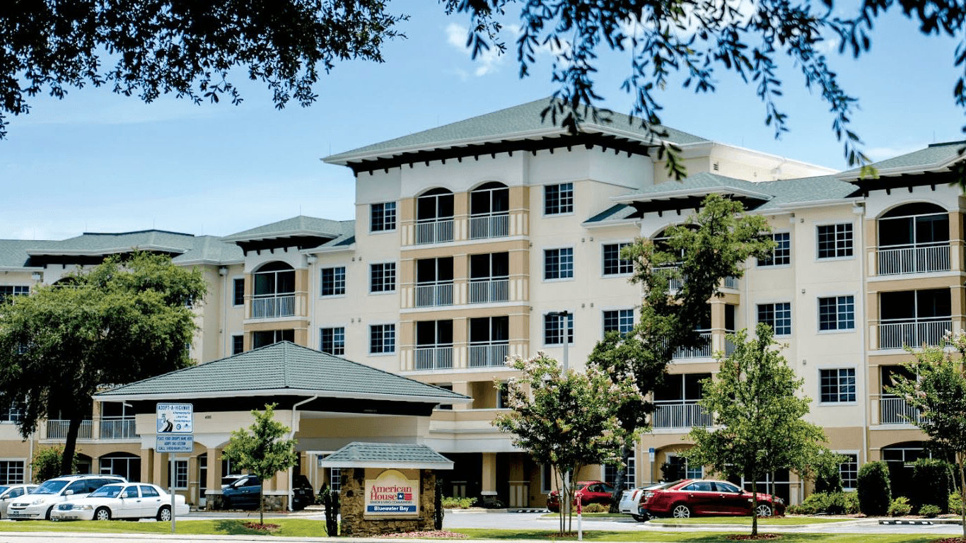 American House Bluewater Bay