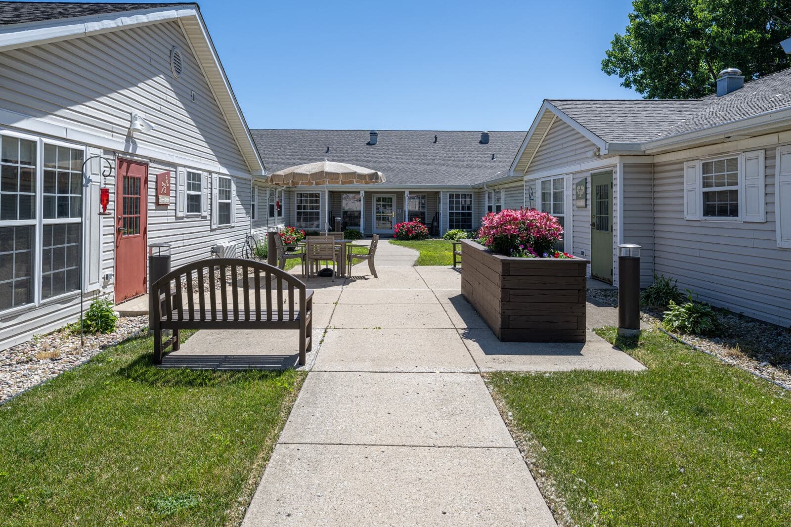 Arden Courts at South Holland