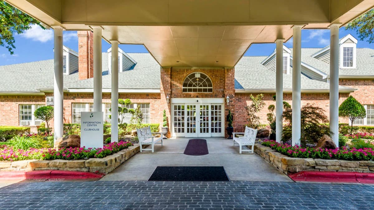 Brookdale Club Hill