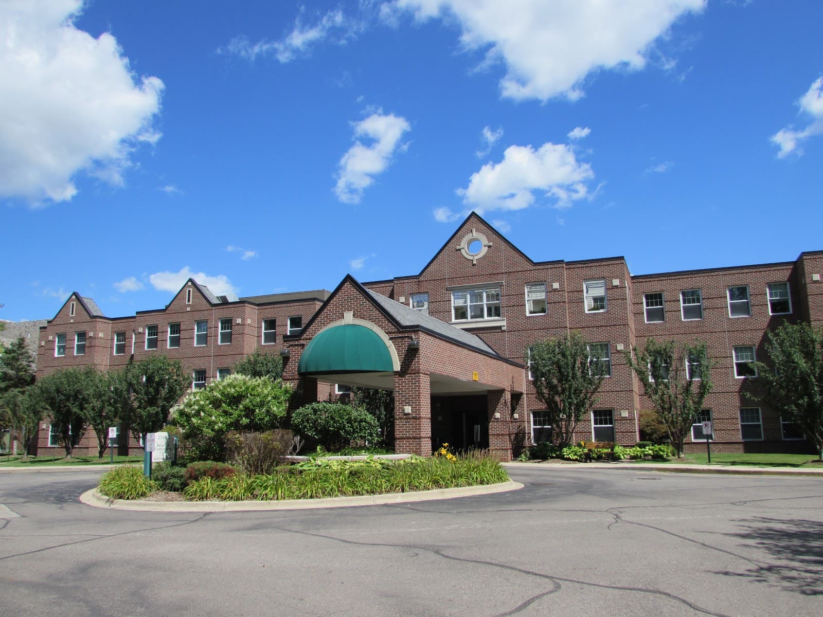 Brookside Commons Rehab & Nursing Center