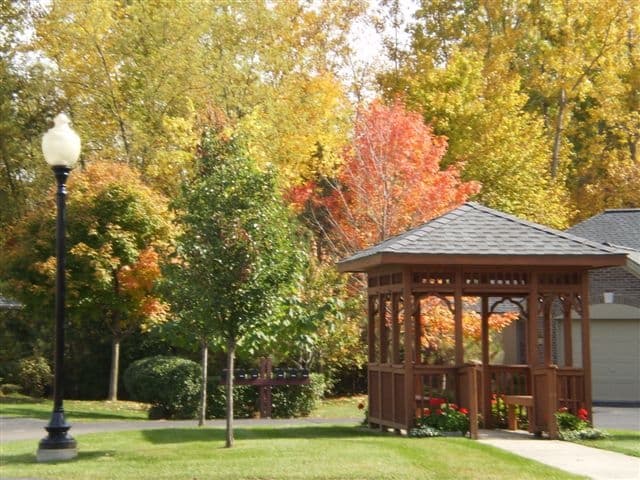 Corewell Health Rehab & Nursing Center-Commons Far