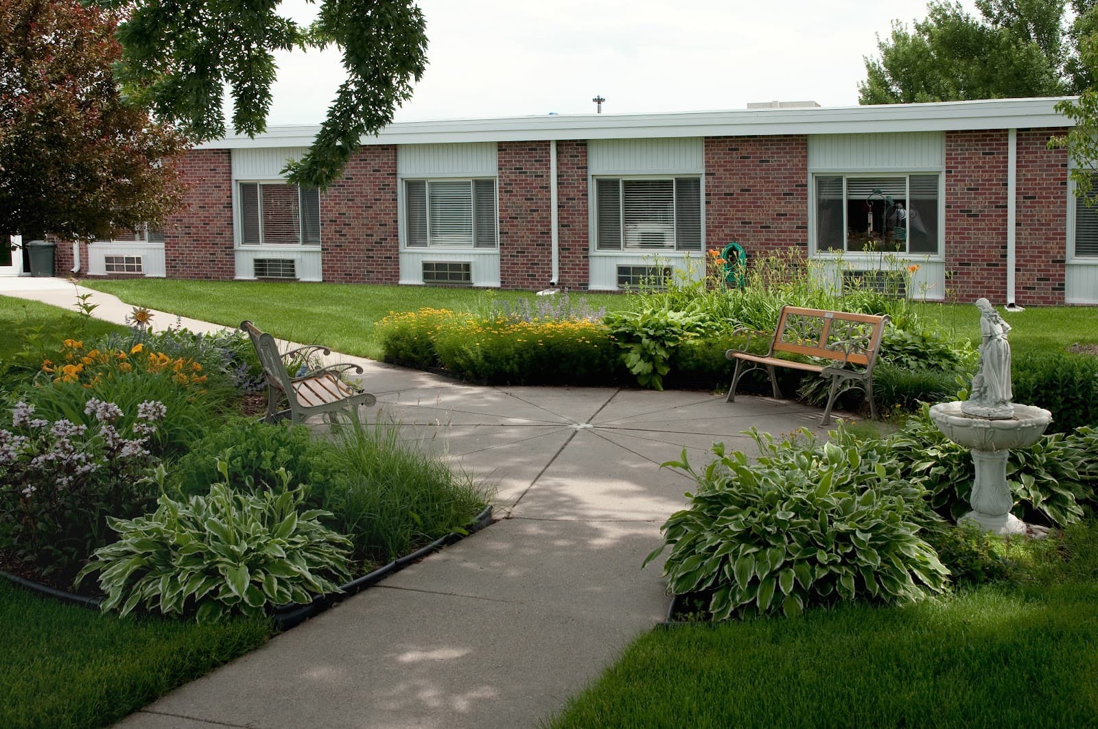 Life Care Center Of Elkhorn