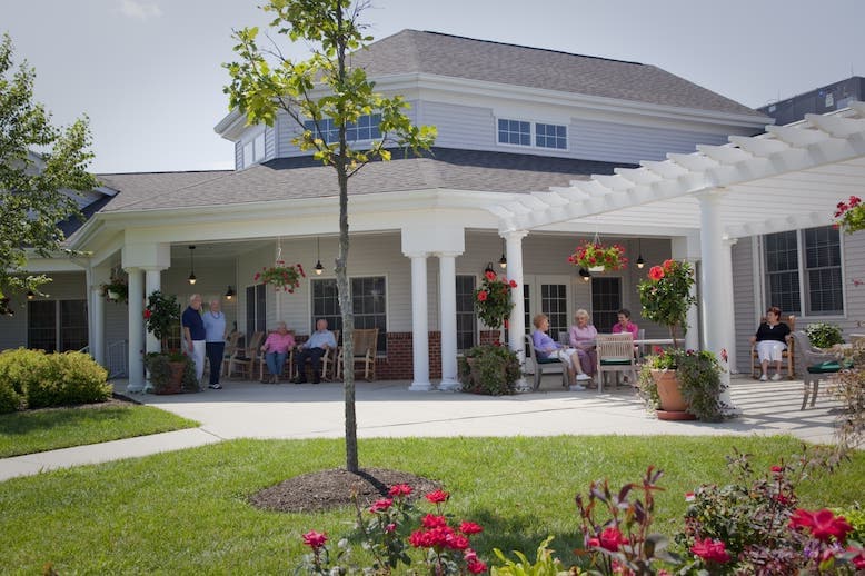 Crestwood Manor