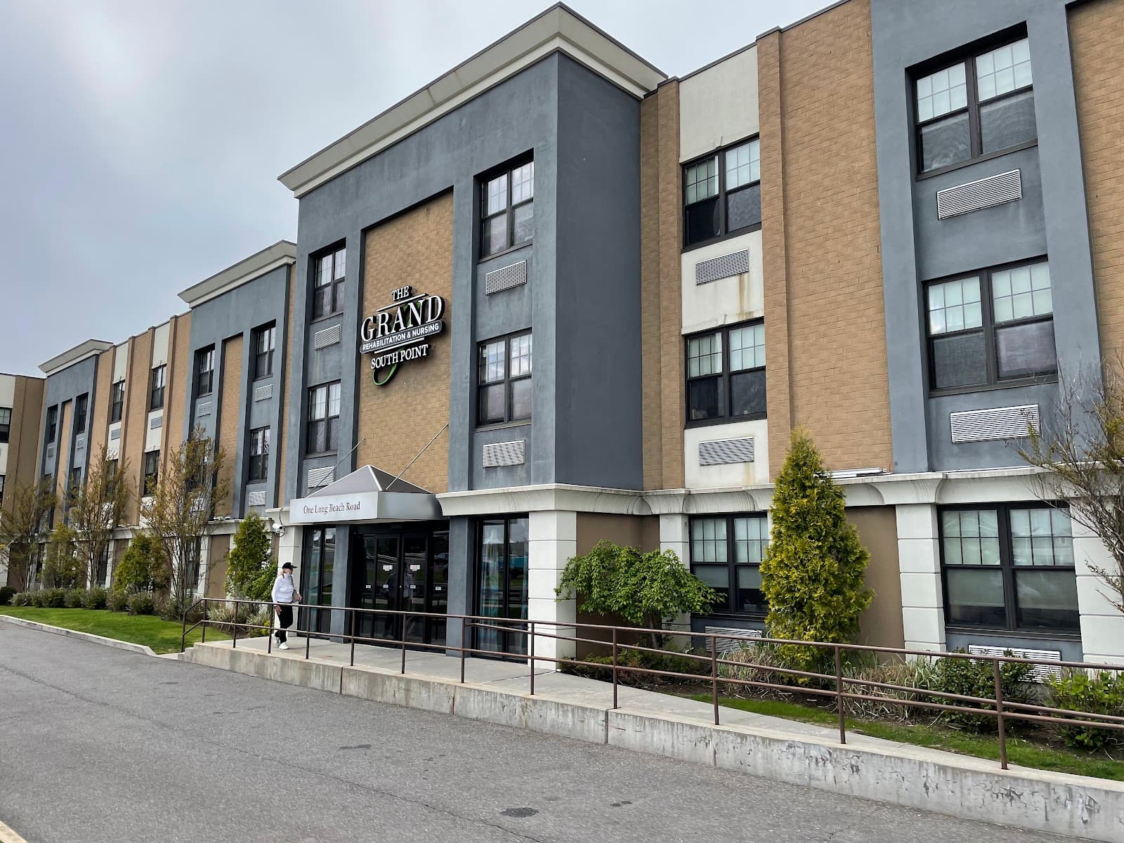 The Grand Rehabilitation And Nursing At South Poin
