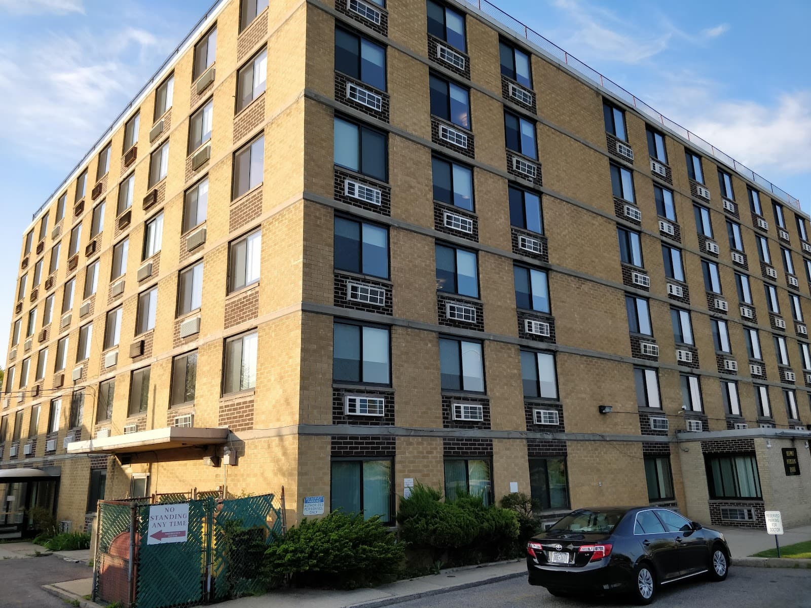 Central Queens Rehab & Nursing Center