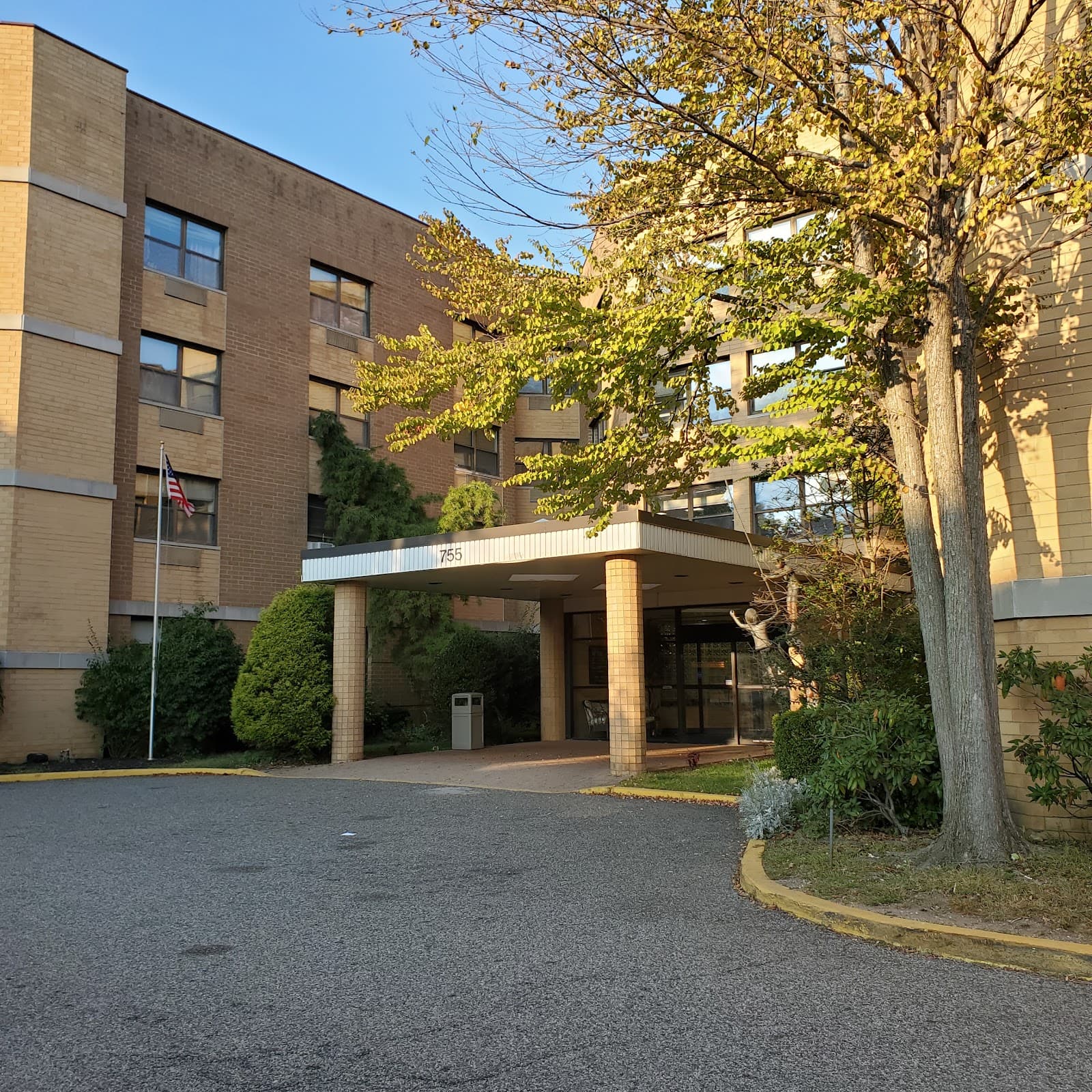 Townhouse Center For Rehabilitation & Nursing