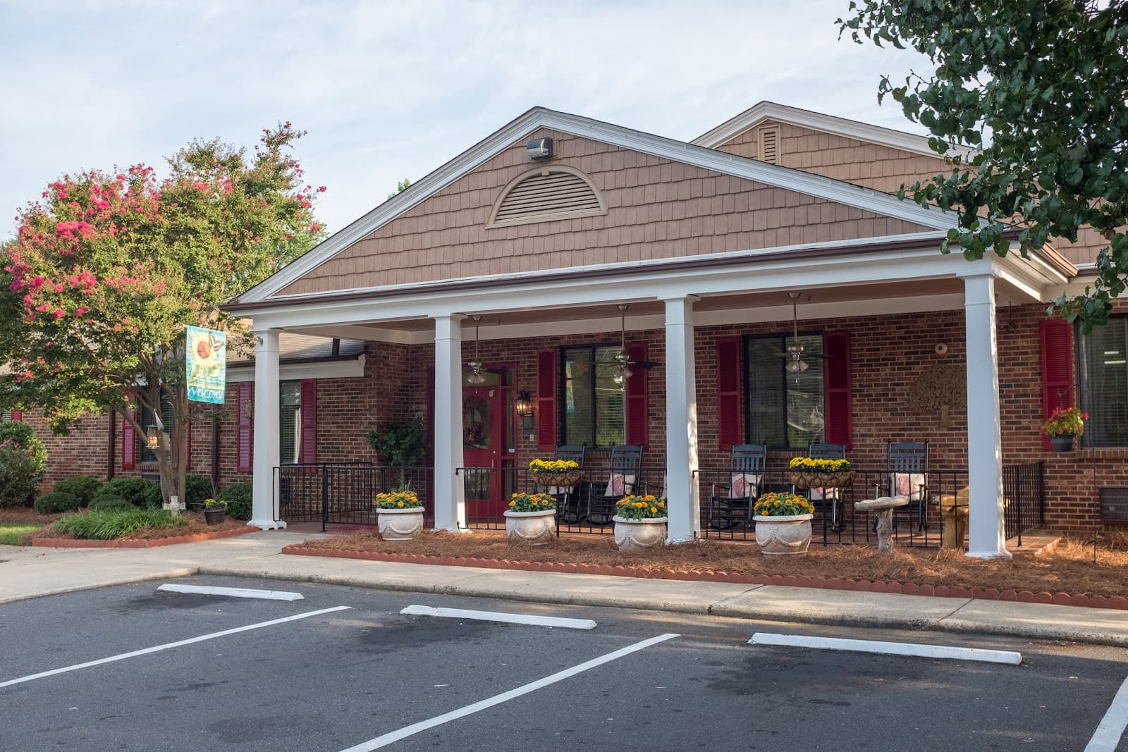 White Oak Manor - Charlotte