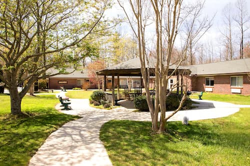 Autumn Care Of Saluda