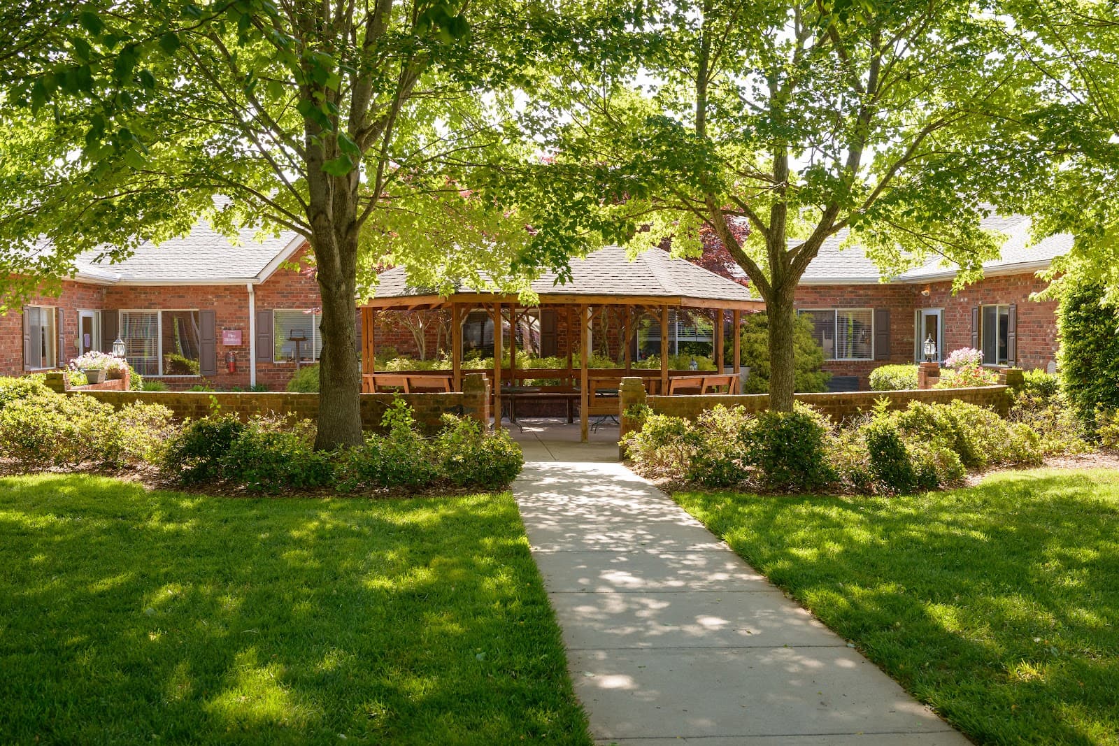 Life Care Center Of Hendersonville