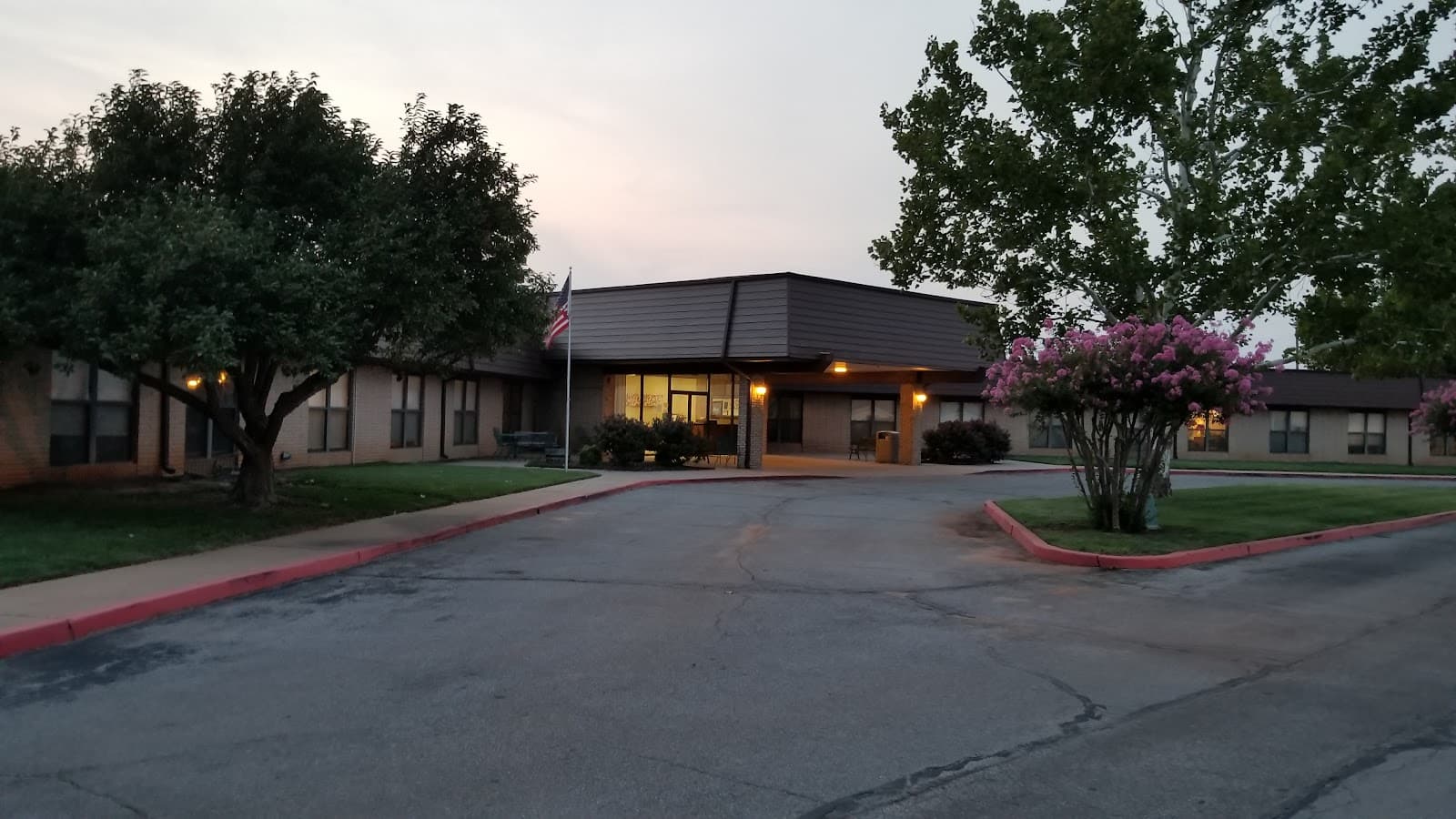 Warr Acres Nursing Center