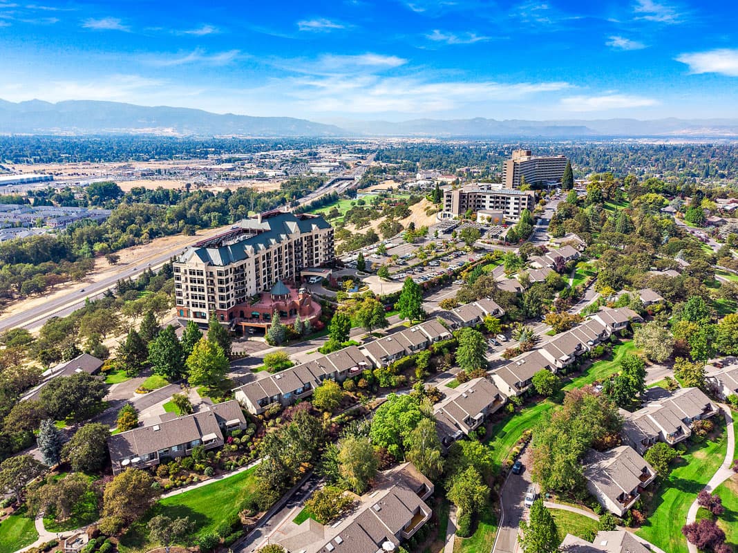 Rogue Valley Manor
