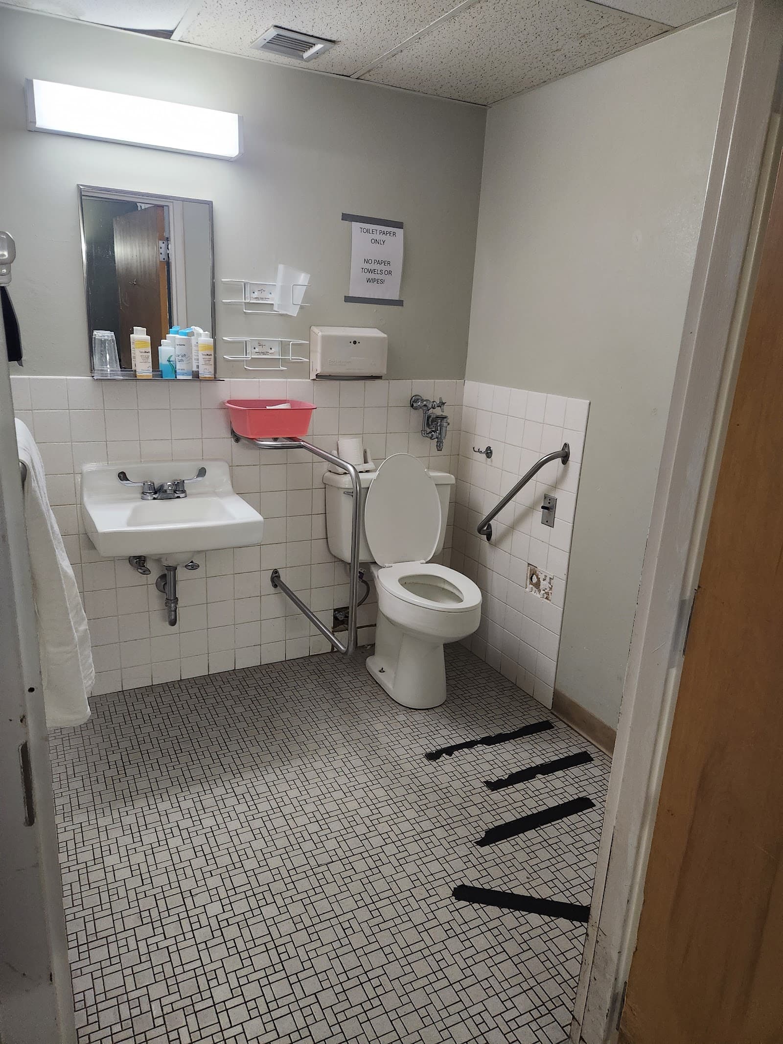 Harborview Rehabilitation And Care Center At Lansd
