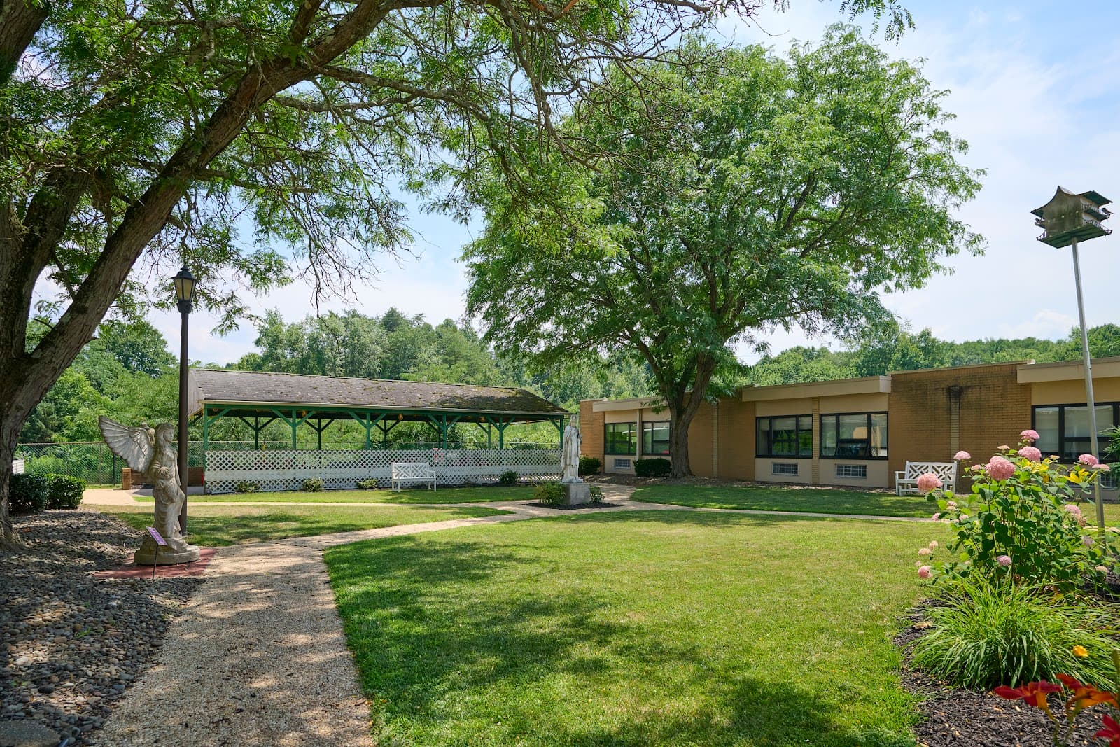 Lakewood Rehabilitation & Healthcare Center