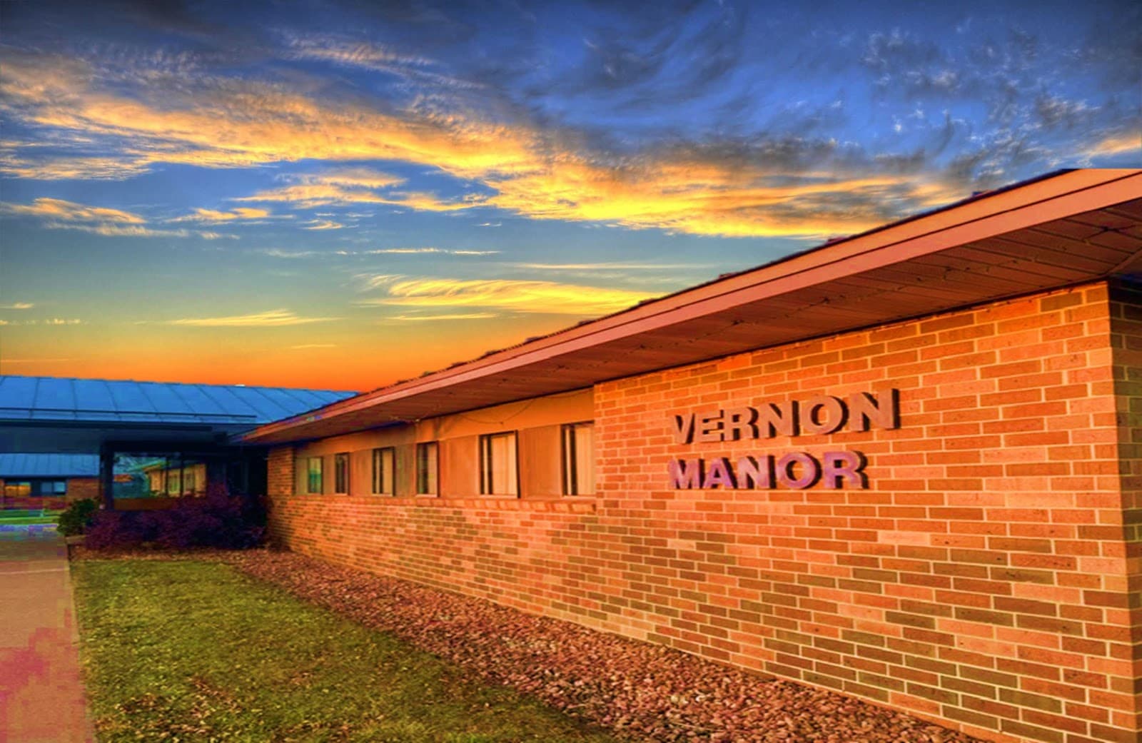 Vernon Manor