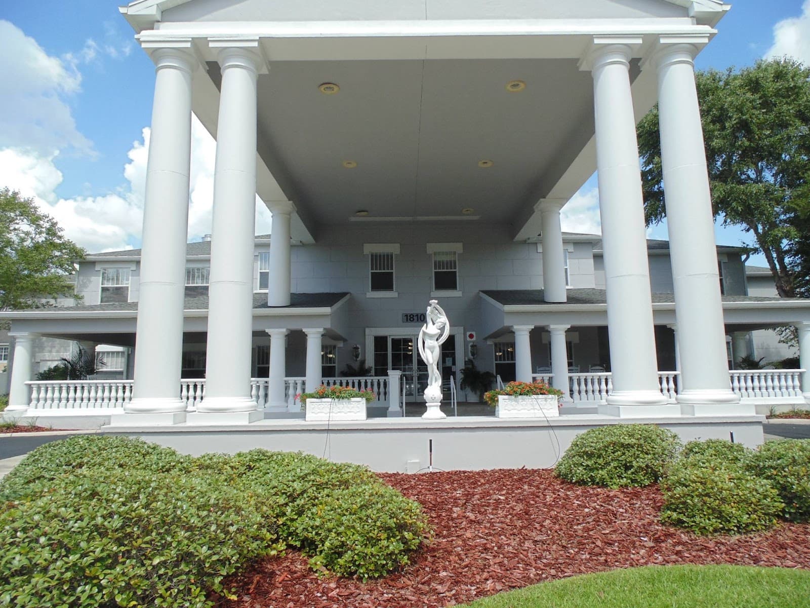 Hampton Manor Deerwood