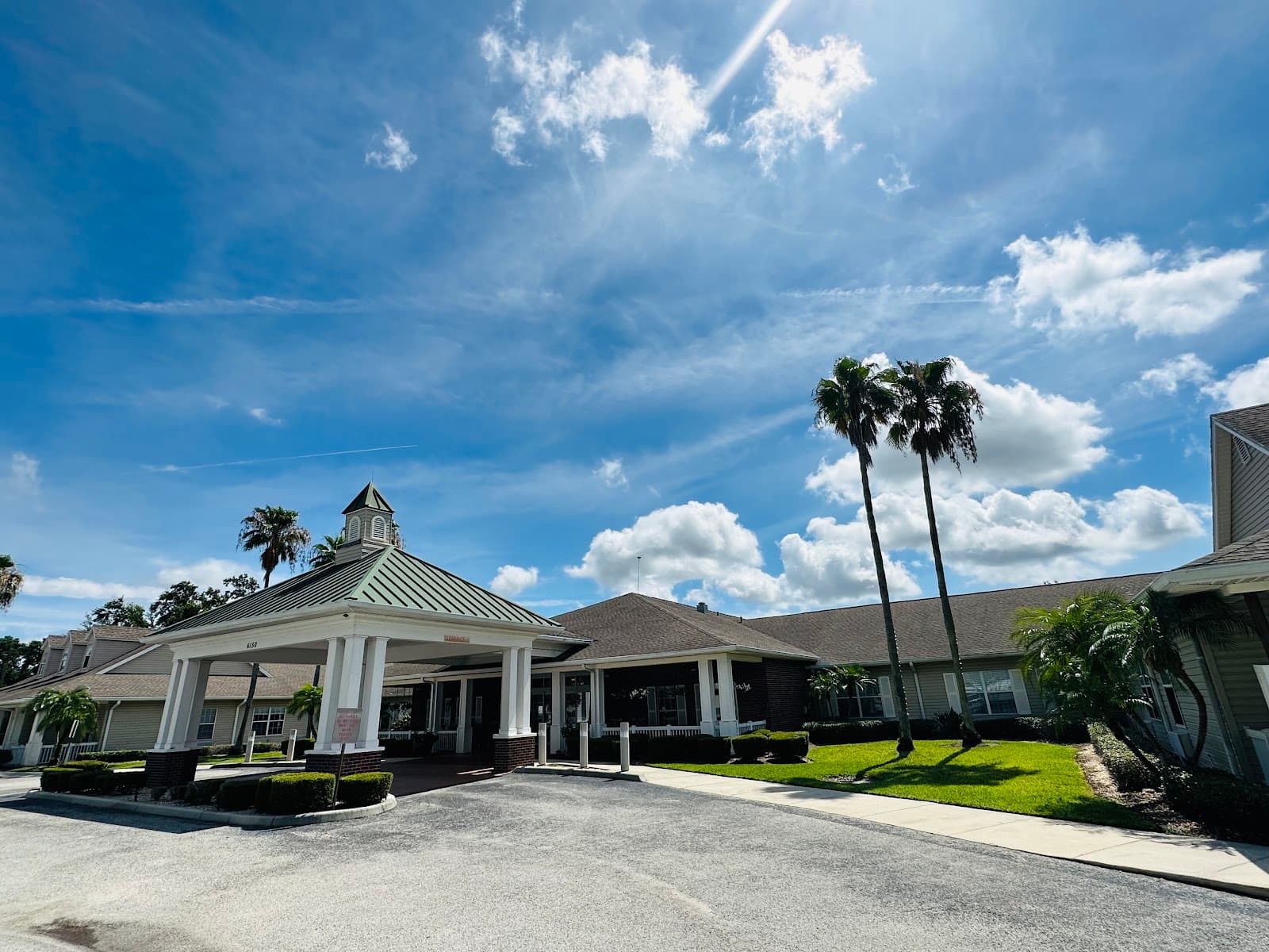 Hawthorne Inn of Lakeland (Assisted Living and Memory Care)