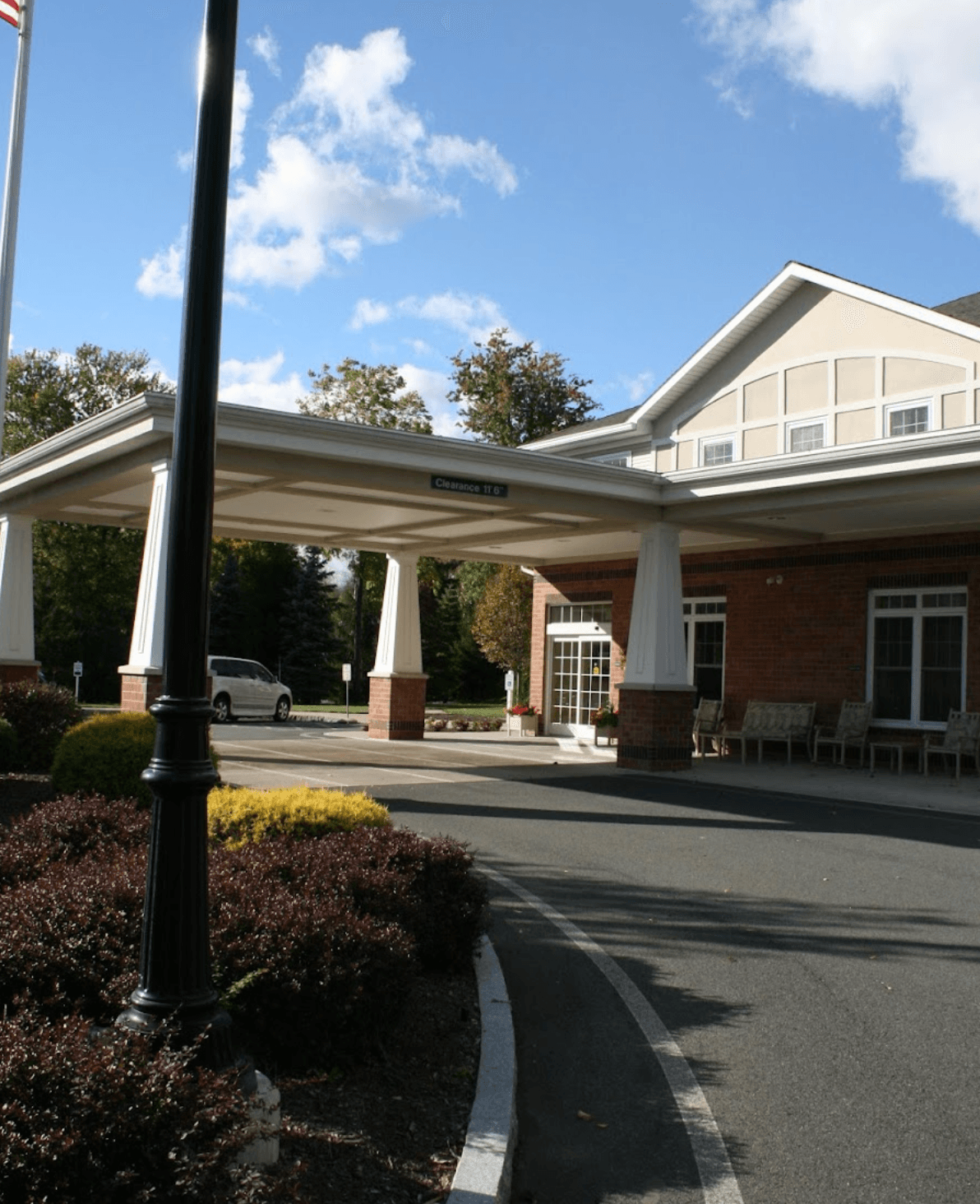 Peregrine Senior Living at Delmar Place | Assisted Living in Albany NY