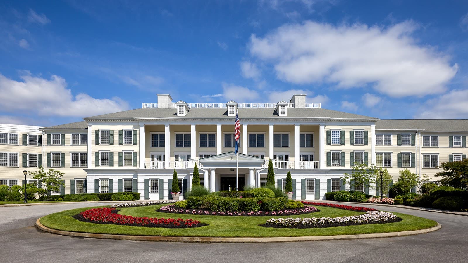 Atria on Roslyn Harbor