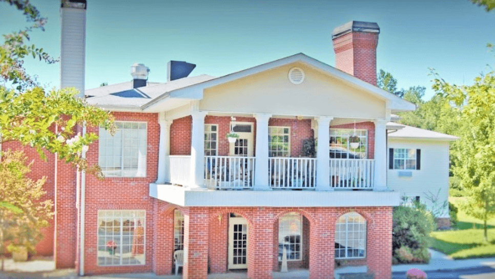 Hamilton Place Personal Living LLC