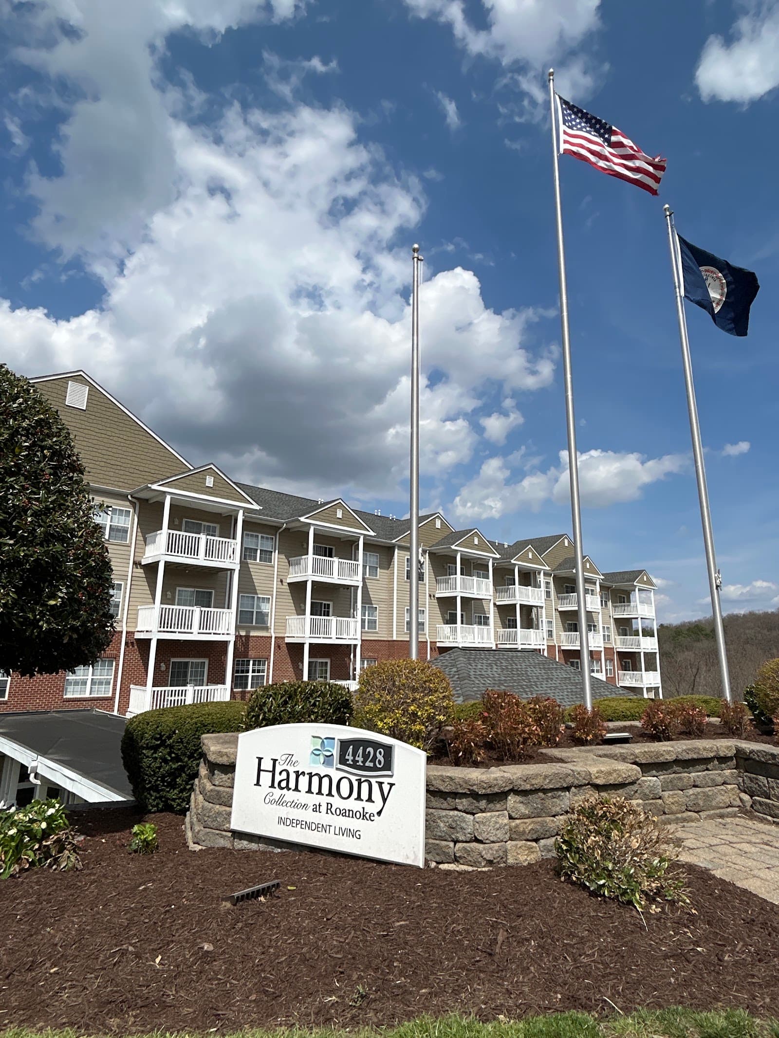 The Harmony Collection at Roanoke - Independent Living