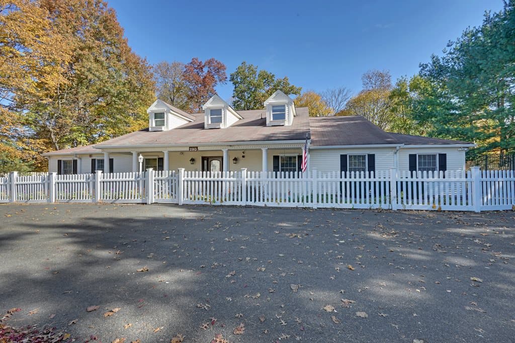Fox Trail Memory Care Living at Woodcliff Lake