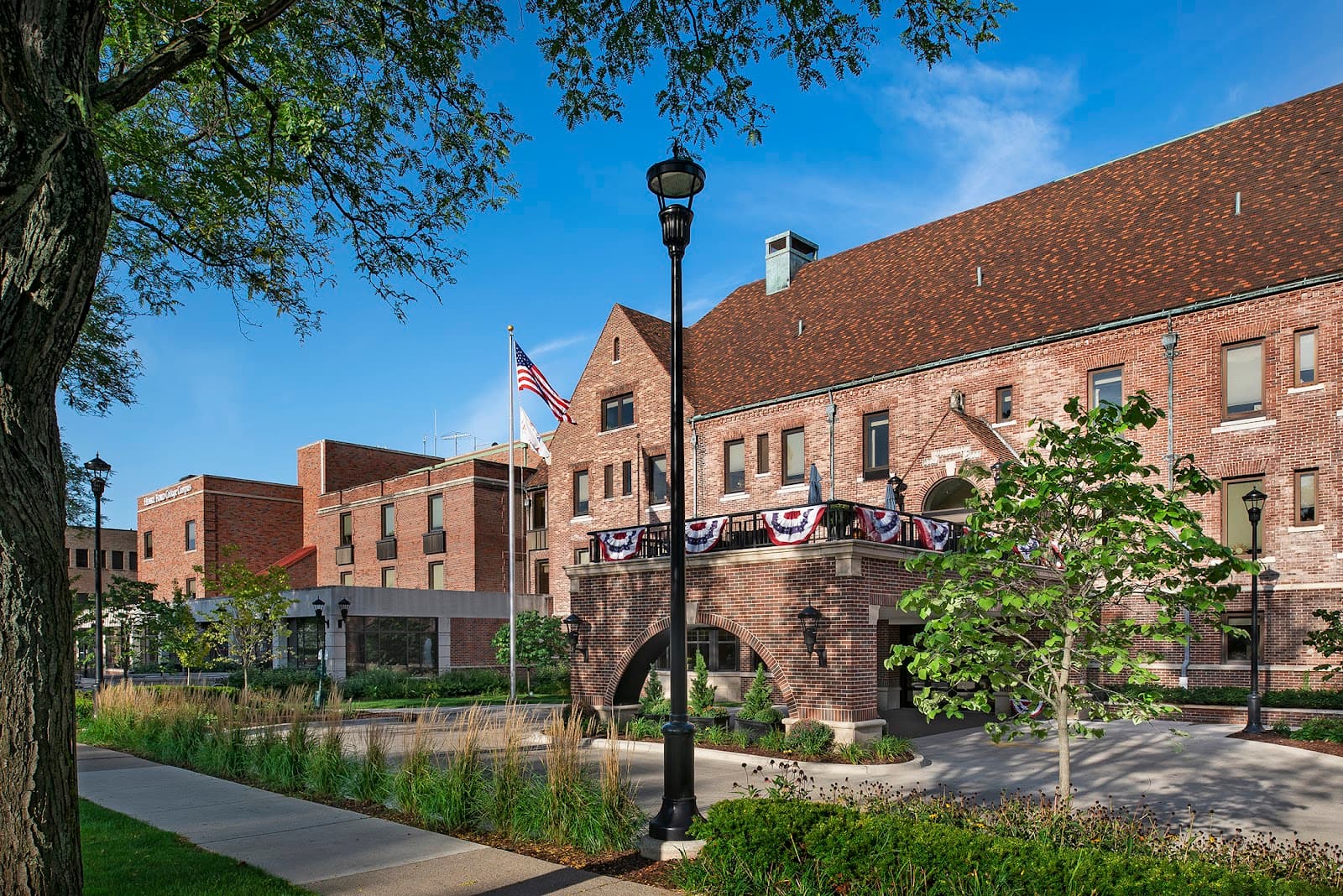 American House Grosse Pointe