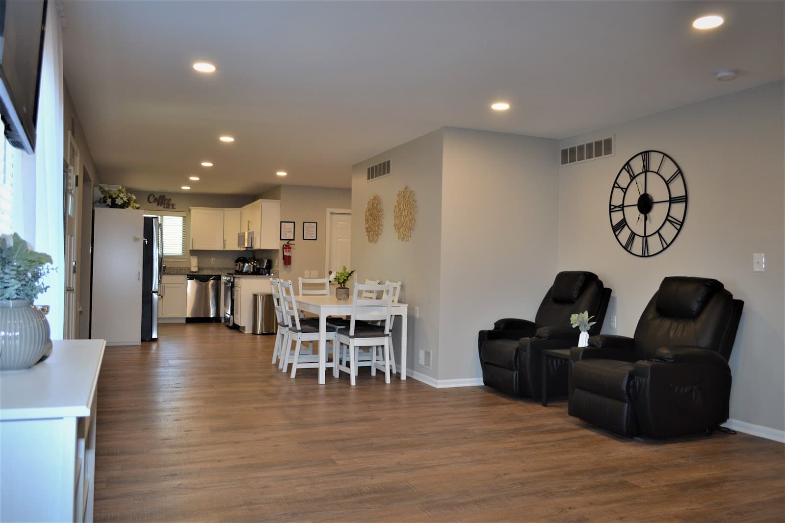 Hillcrest Manor - Assisted Living and Memory Care