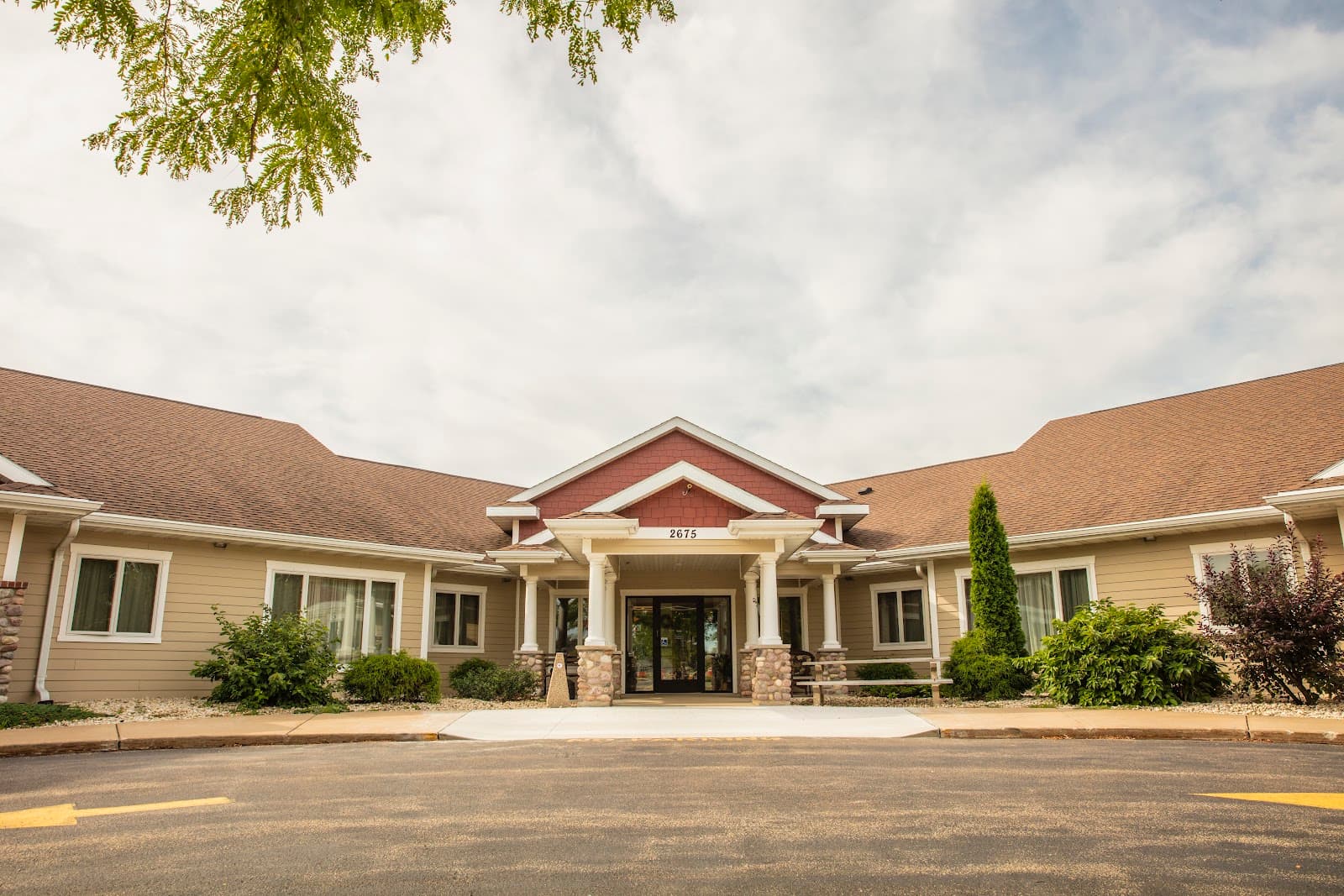 Oakwood Manor