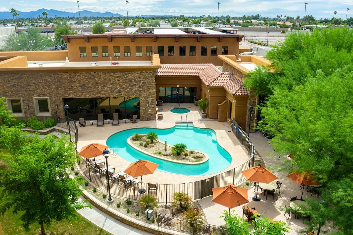 Royal Oaks Lifecare Community