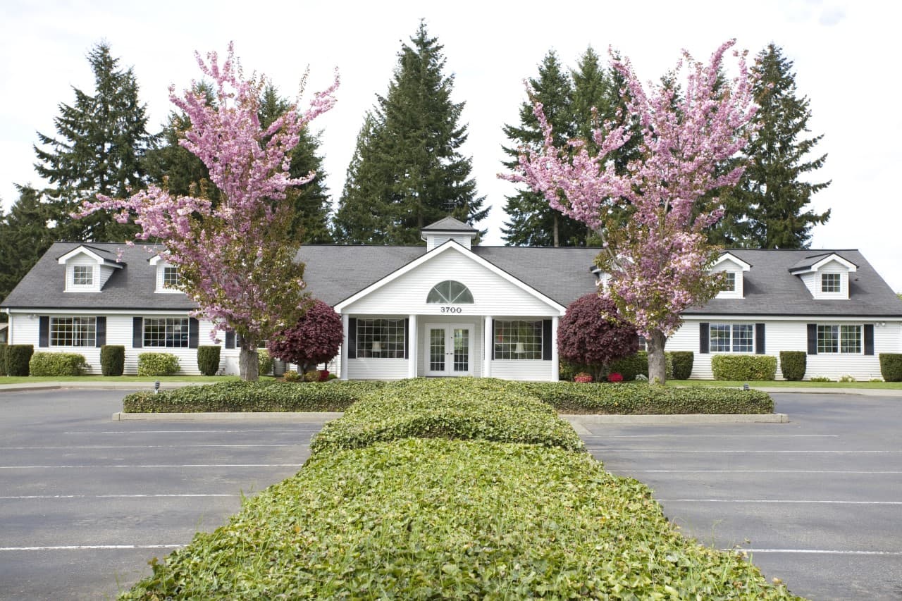 DeTray's Colonial Estates 55+ Manufactured Home Community