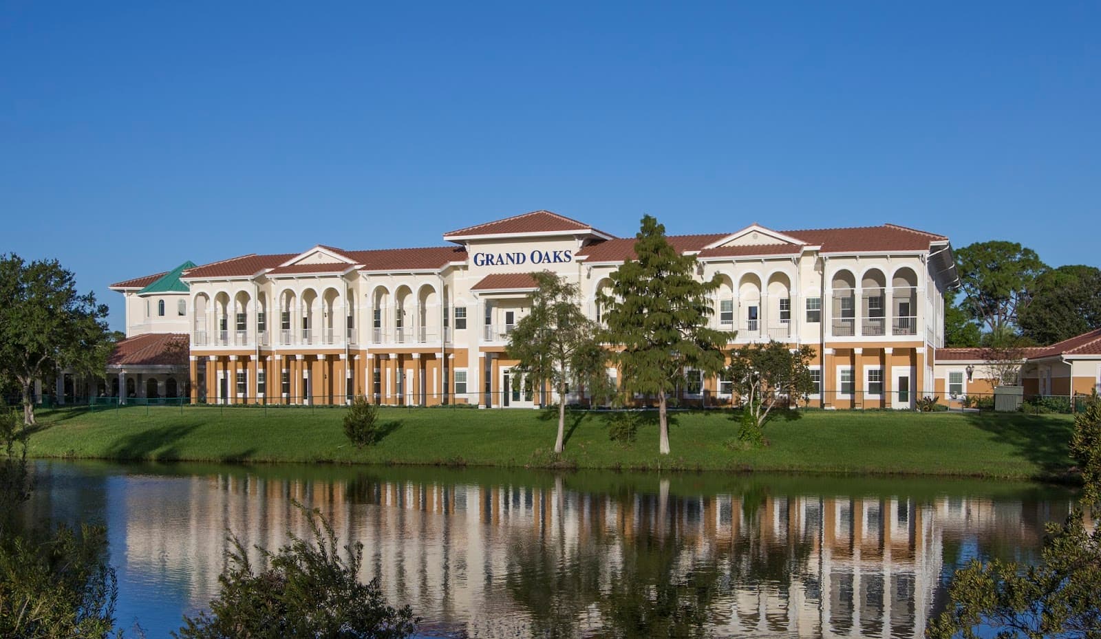 Grand Oaks of Palm City